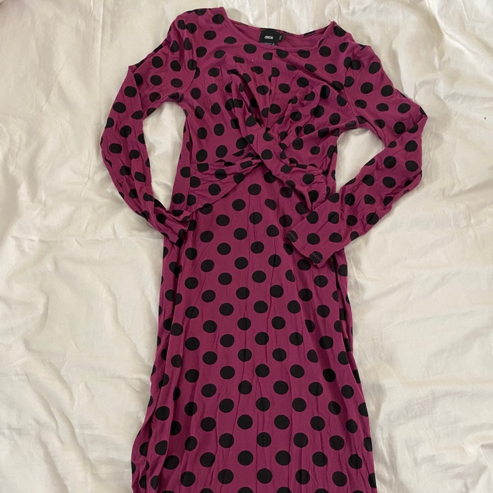 Formfitting maternity dress